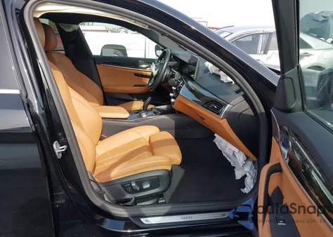 2021 BMW 530I из США, поврежденный, VIN WBA53BH02MWX13950